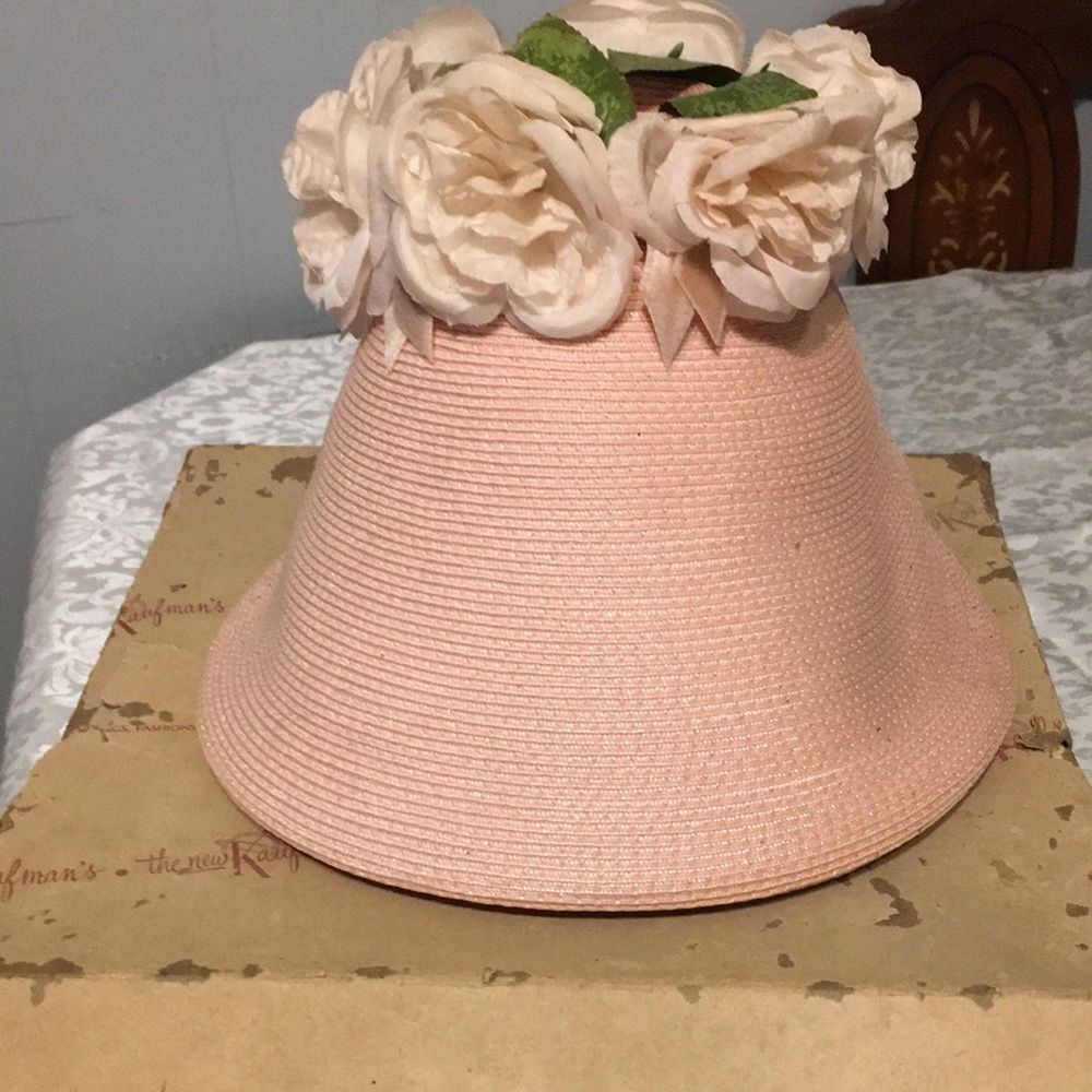 Vintage Blush Pink Woven Bucket Hat with box 1950-1960